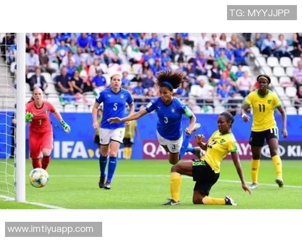 武汉女足出征摩洛哥迎战皇家武装力量力争胜利再创辉煌